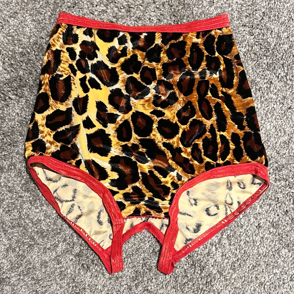 Solstice Ouvert Velvet Underwear Size M